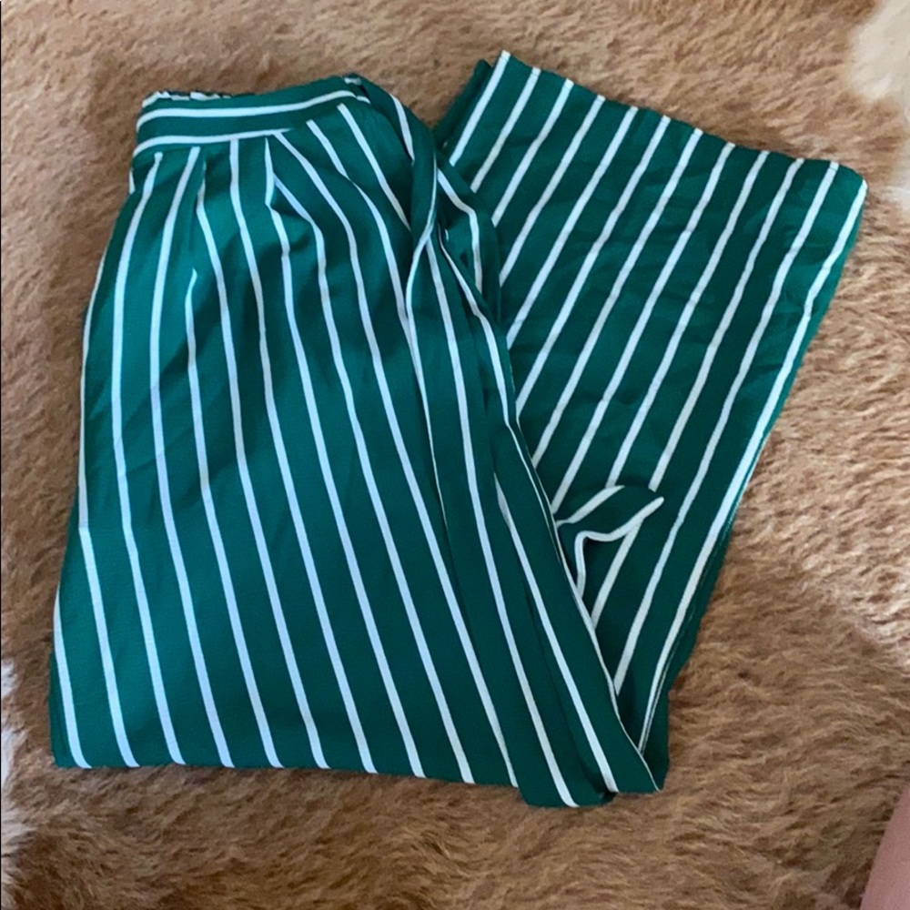 Green stripe pants